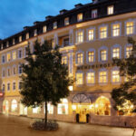 Front view of Hotel Würzburger Hof